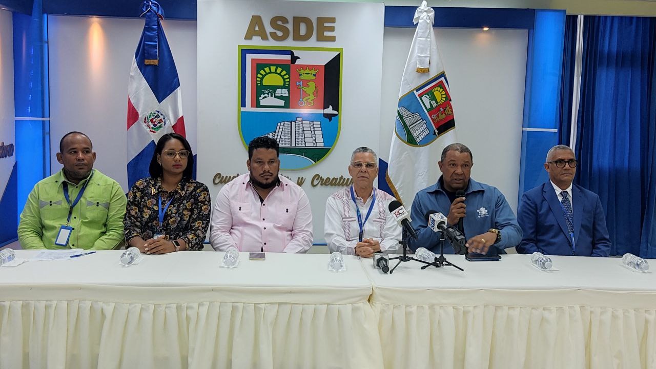 Alcalde Manuel Jiménez anuncia nuevo lotes de obras por más de RD$49 millones