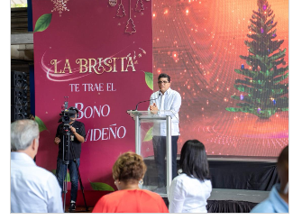 Alcalde Dío Astacio fortalece gestión comunitaria durante el lanzamiento del Bono Navideño