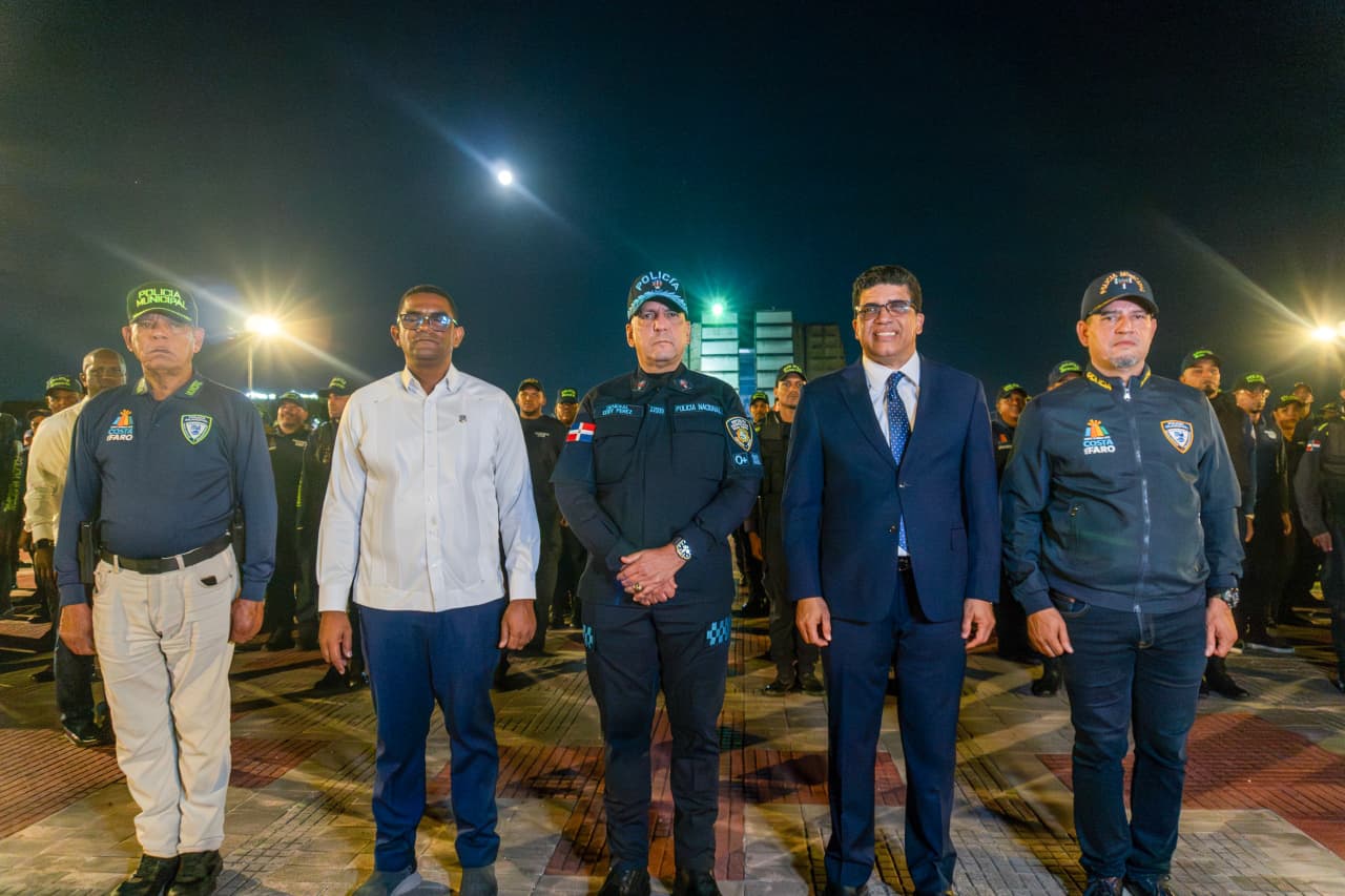 Alcalde Dío Astacio refuerza seguridad con el lanzamiento del plan “Navidad Segura SDE 2025”