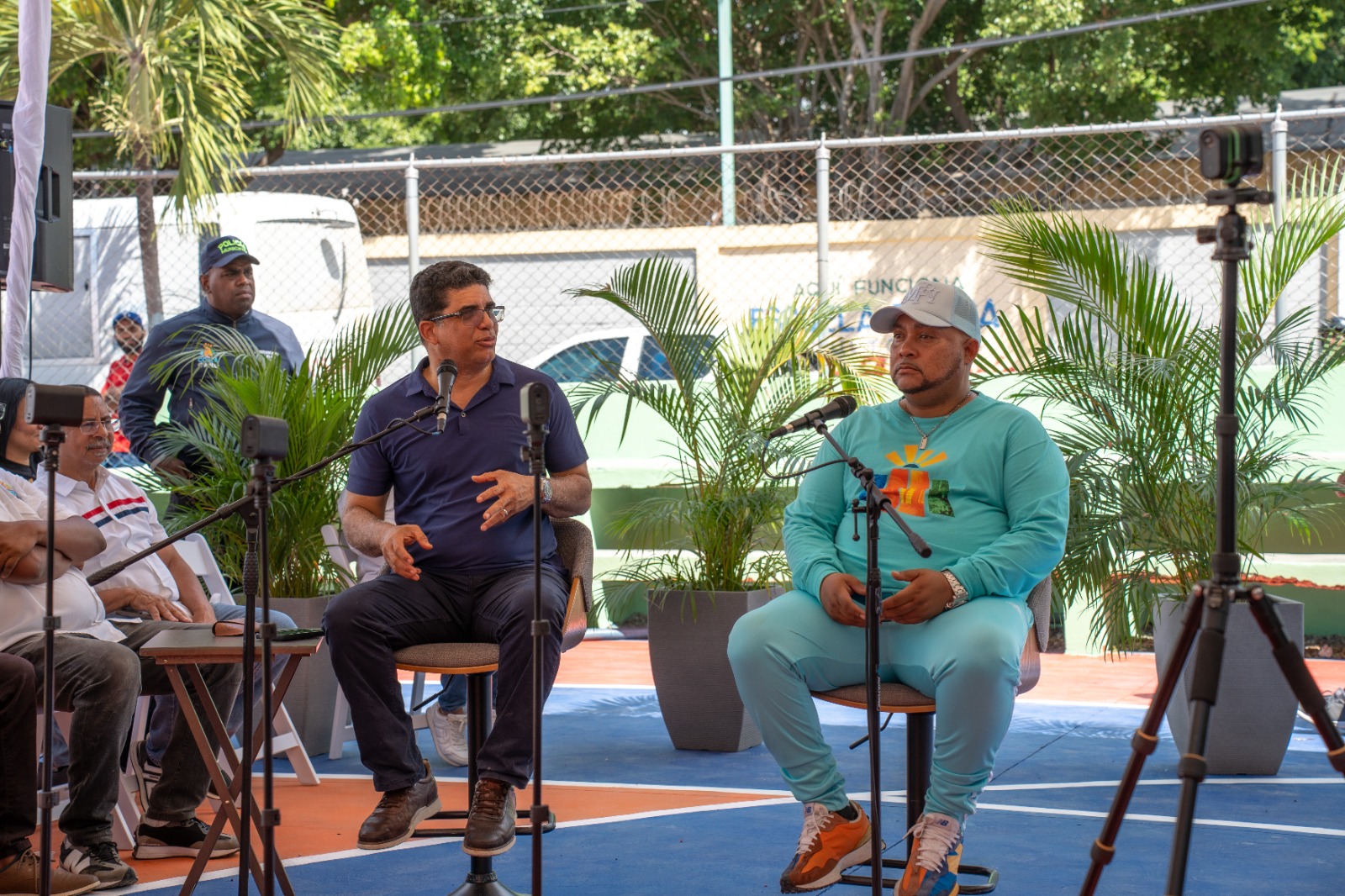 “Dío te ve, te escucha y te responde” lleva soluciones a Valle del Este