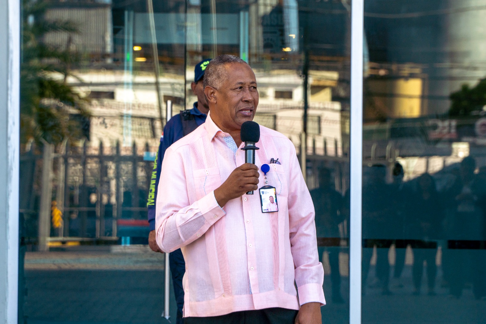 Dirección Jurídica del Ayuntamiento SDE culmina con solemnidad jornada de izamiento de la bandera