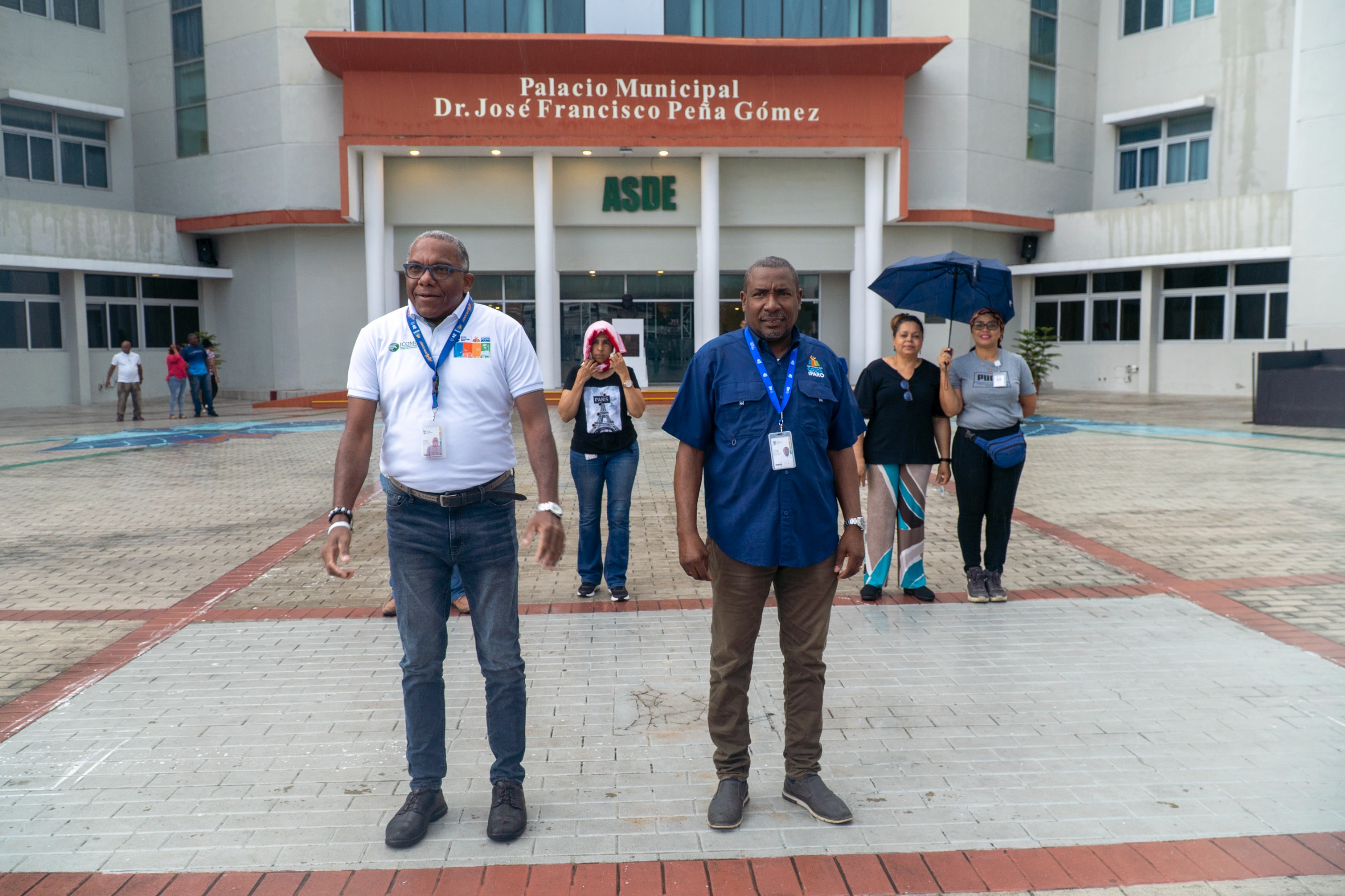 Dirección de Supervisión y Fiscalización de Obras culmina su semana de izamiento de la bandera