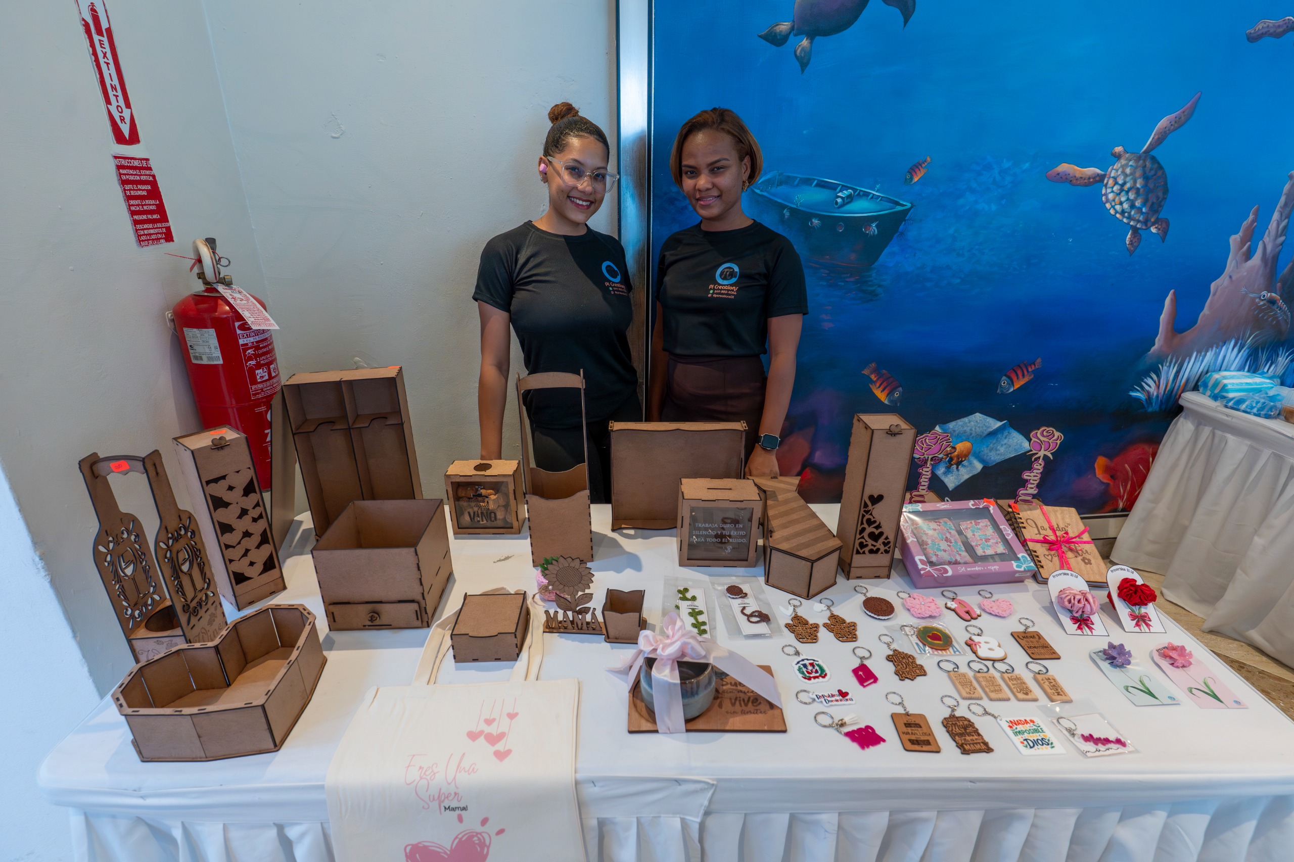 ASDE inicia Feria de Emprendimiento por motivo del Día de las Madres