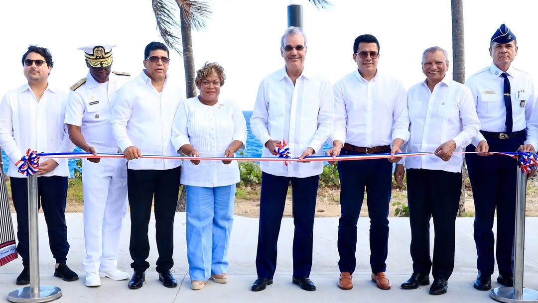 Abinader, Collado y Dío Astacio inauguran segunda etapa del malecón de Santo Domingo Este