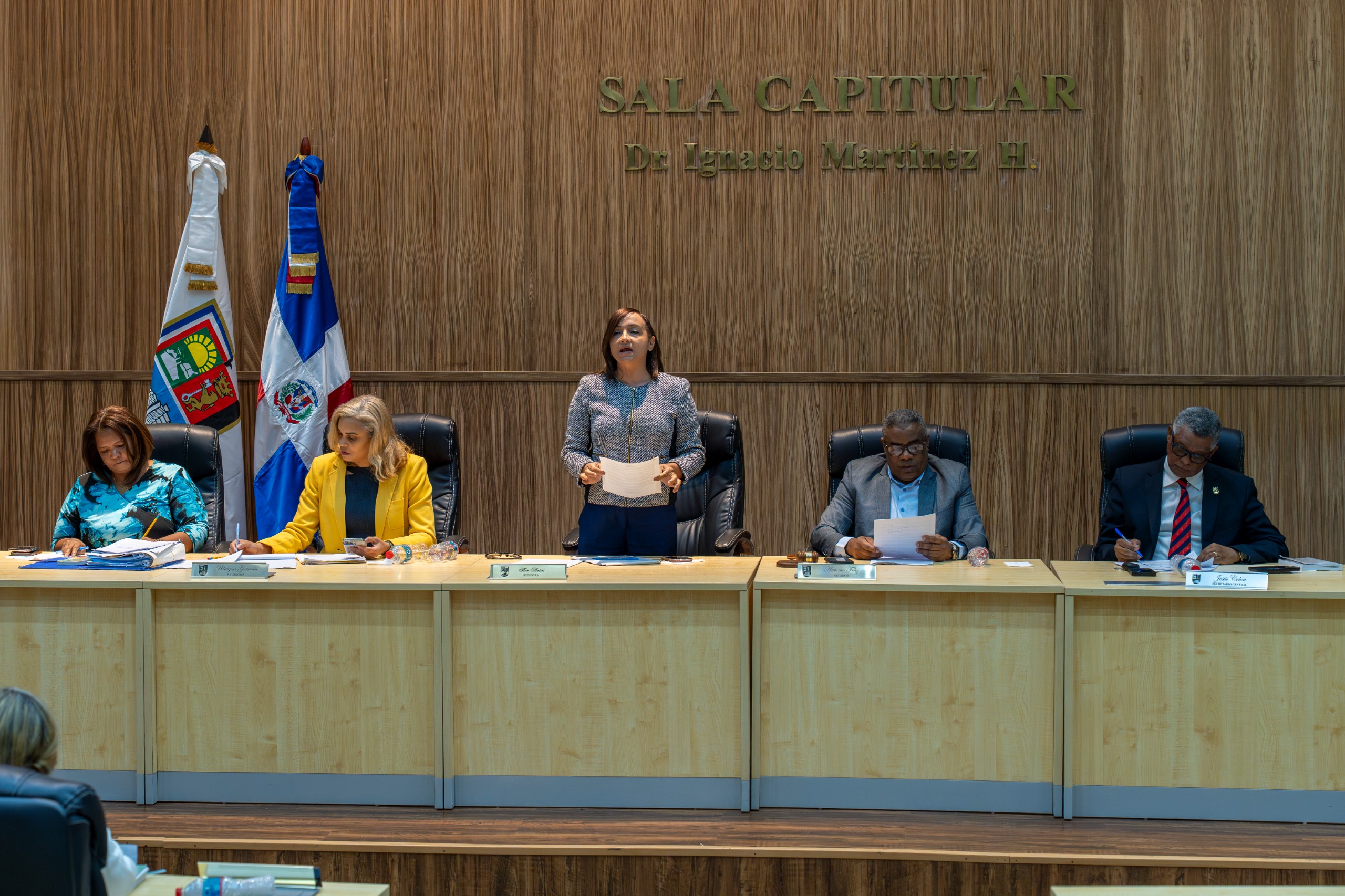 Concejo de Regidores de SDE aprueba la Ordenanza 02-2026 para exigir sistemas de extintores en torres y negocios