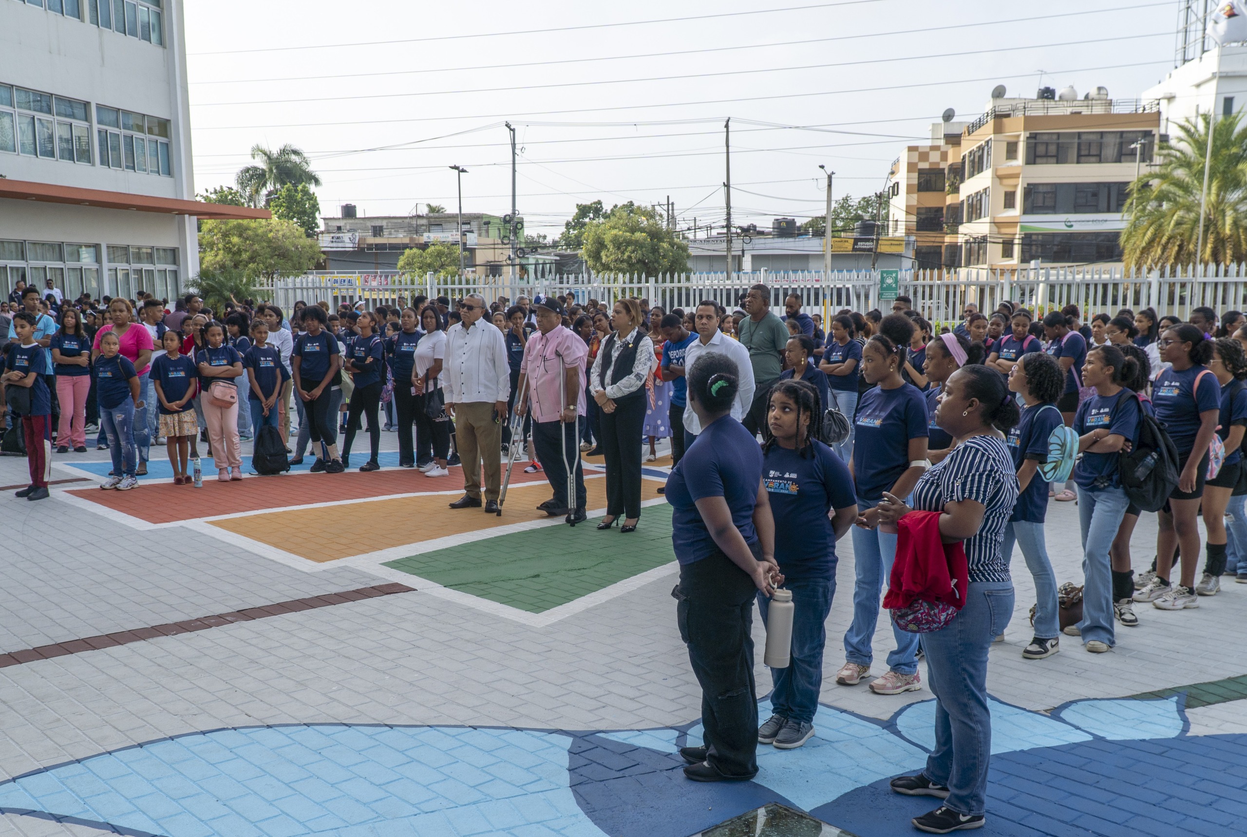 Ayuntamiento de Santo Domingo Este rinde tributo a los símbolos patrios con el coro «Voces de la Alcaldía»