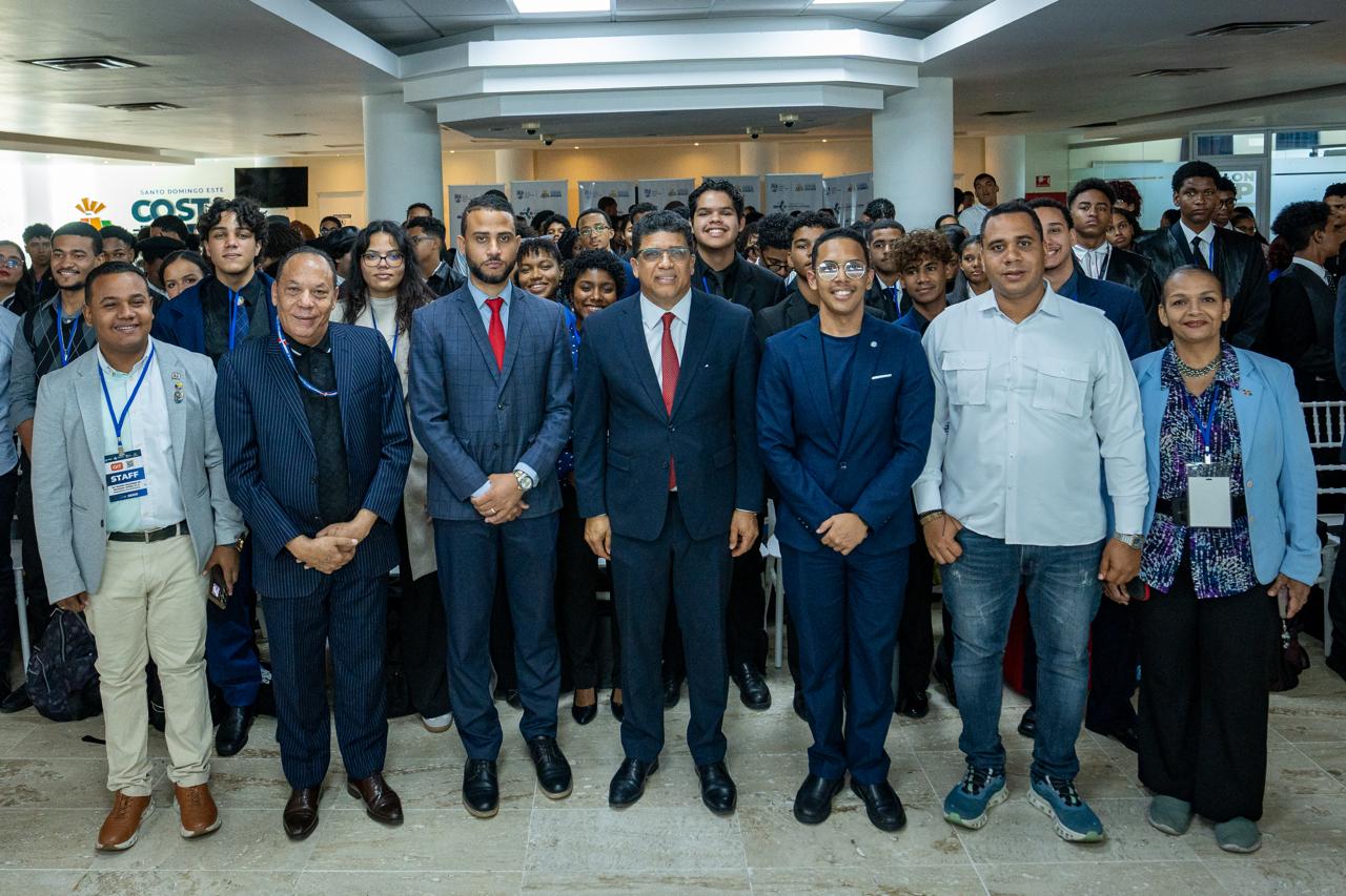 Alcaldía de Santo Domingo Este celebra con éxito el primer Modelo Municipal de Naciones Unidas de la República Dominicana